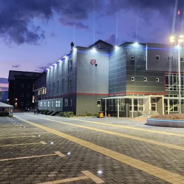 Kompleksi CFN ALBANIA, ξενοδοχείο σε Pogradec