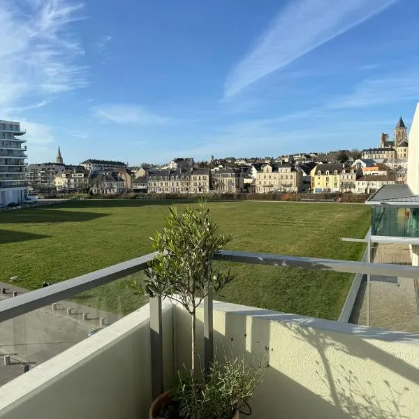 Presqu'île, appartement neuf avec balcon, salle de gym et parking, hôtel à Caen