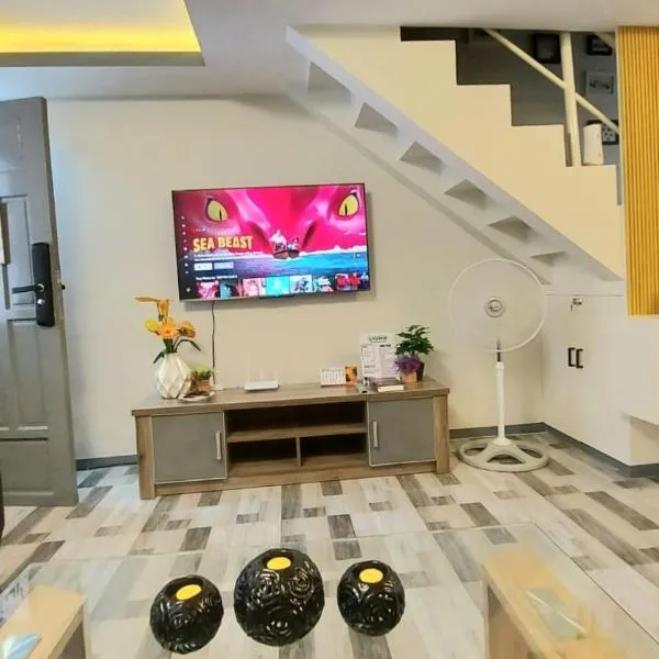 Kege's Pad - 2 Bedroom Townhouse near Clark Airport & Aqua Planet - TRP8, hotel v destinaci Mining