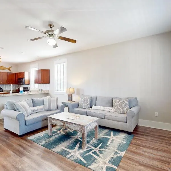 Barefoot Cottages #B48, hotel in Highland View