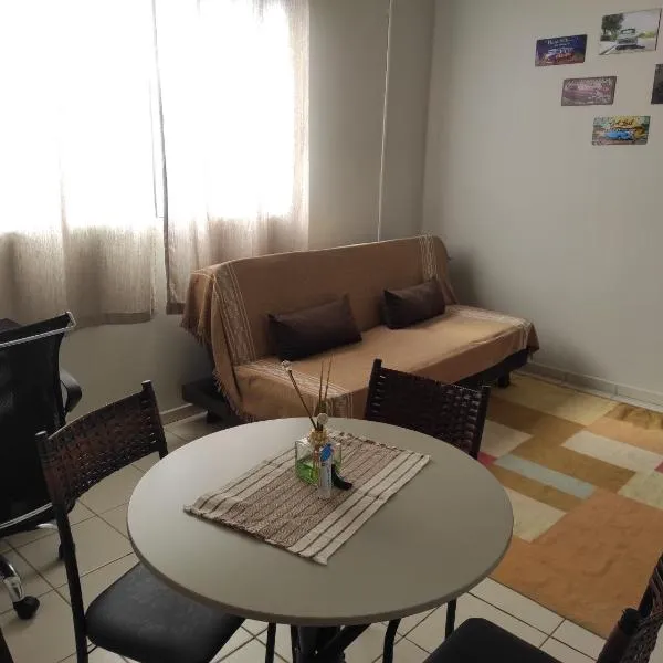 Apartamento inteiro no Alto Umuarama, próximo ao Aeroporto, Medicina e Granja Marileusa. – hotel w mieście Uberlândia