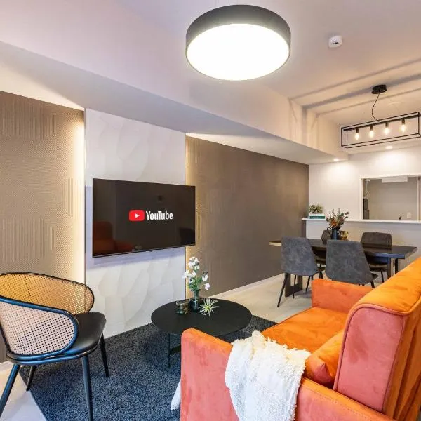 FDS AURA, hotel u Osaki