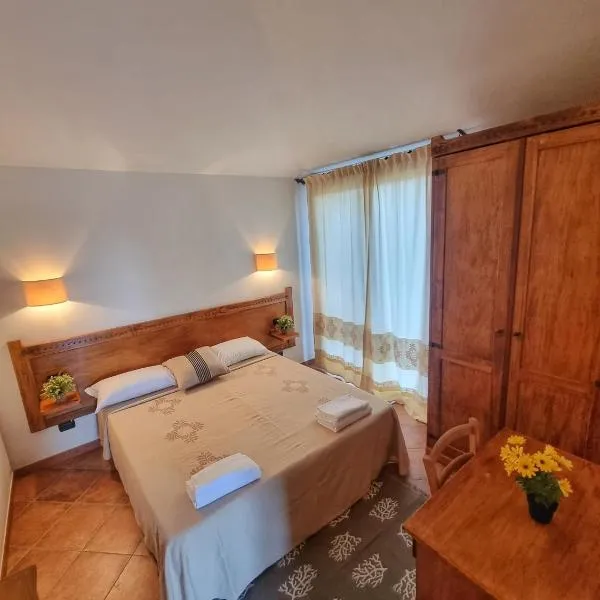 Domos de Ammentos, hotel v destinaci Tortolì