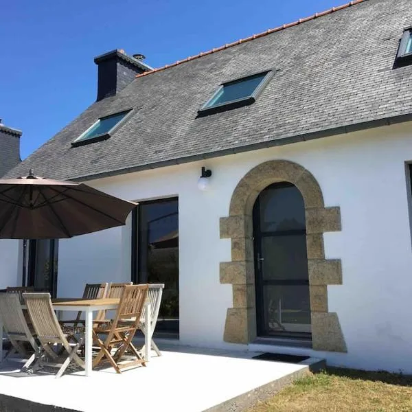 villa Juliette, vue mer, accès plages à pieds, hotel en Trédrez