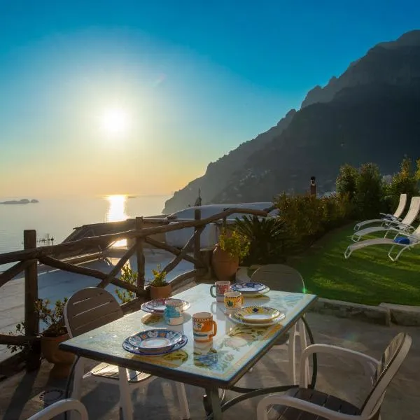 Aria di Mare,near elevator, few steps, parking, garden, hotel v destinaci Positano
