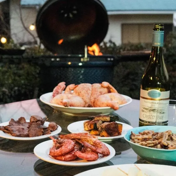 伊豆高原 温泉付別荘 ISANA Mountain Villa - BBQ, Pizza Oven & Hotsprings, hotel v destinaci Futo