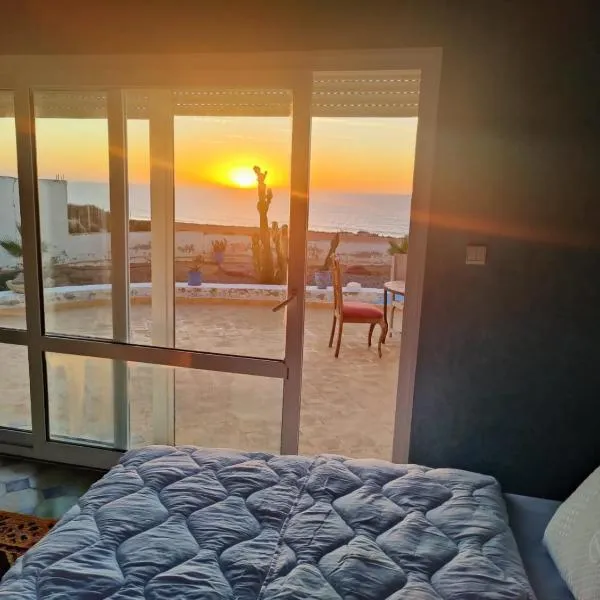 Riad Ocean Beach Douira, hotel in Sidi Binzarne