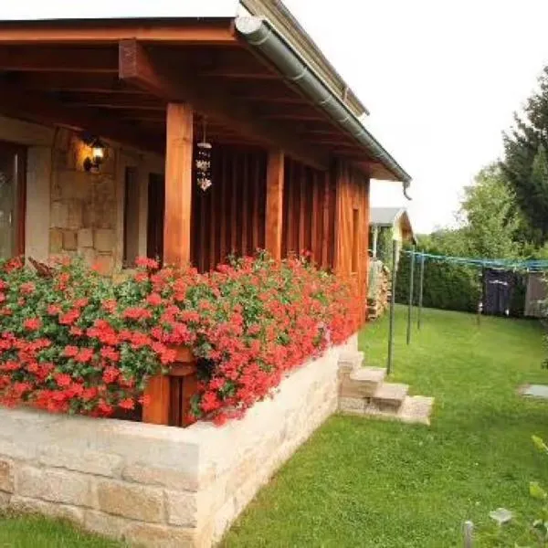 Jörgs Ferienwohnung Lohmen, hotel v destinaci Lohmen