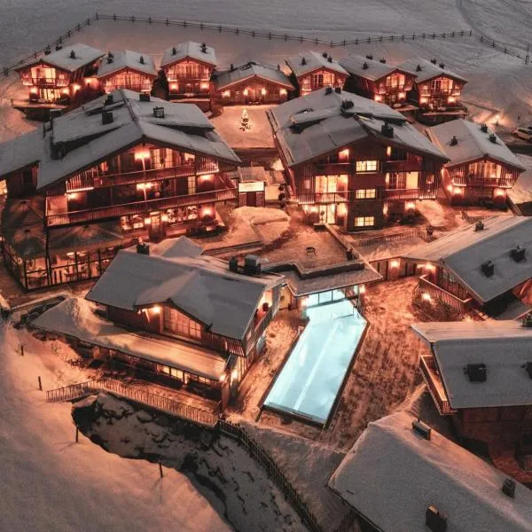 ZAGLGUT HOTEL-CHALETS Wellness & Views with Summer Card Included, hotel in Kaprun
