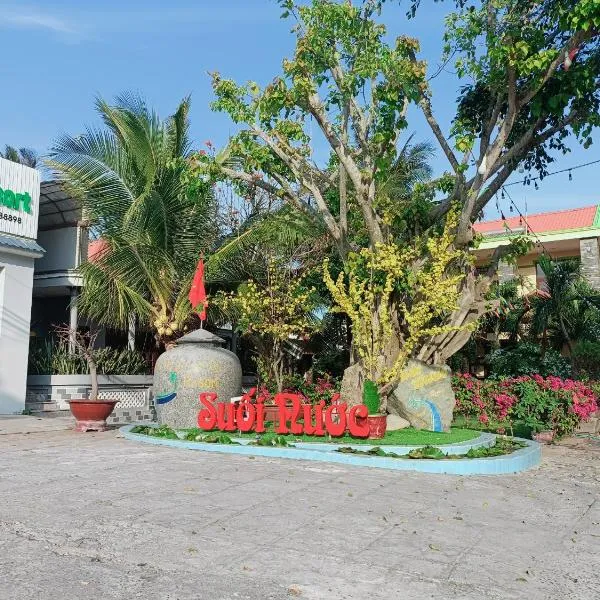 Suối Nước Resort, hotel v destinaci Ấp Long Sơn