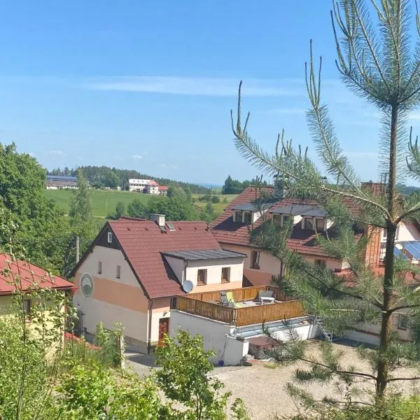 Penzion Pod Ždánovem, hotel v destinaci Nezdice