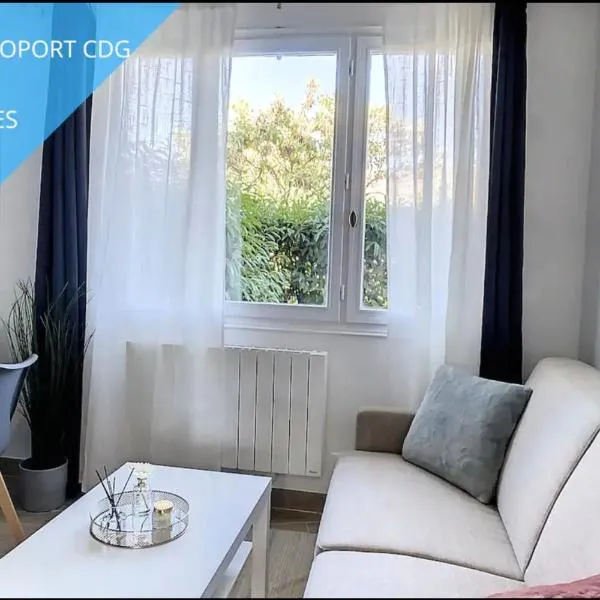 Livry03 Villa Dengous - Cozy Aéroport CDG Wifi 4 pers, хотел в Ливри-Гаргон