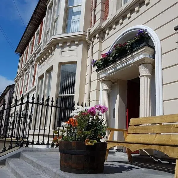 22 The Square, hotel in Londonderry County Borough