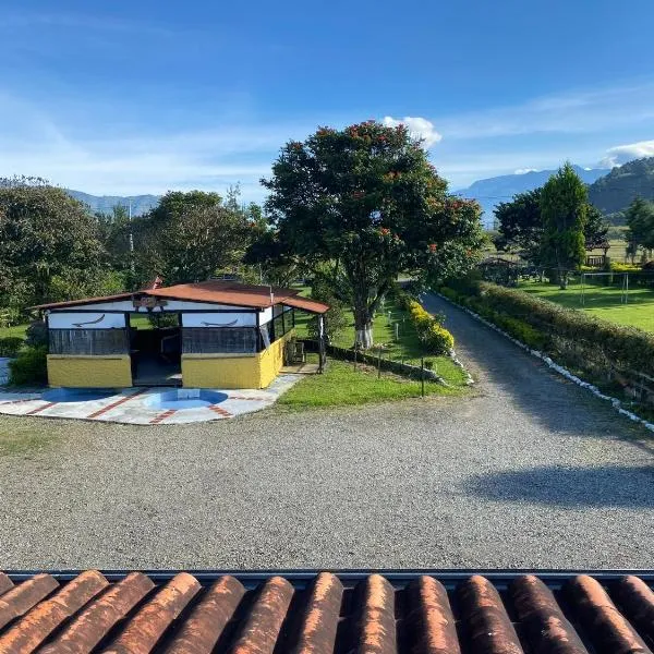 Finca Hotel Paraiso Urrao, hotel i Urrao