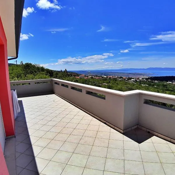 Veliki apartman Barbara s jacuzzijem za dvoje- Hreljin Crikvenica Rijeka, hótel í Hreljin