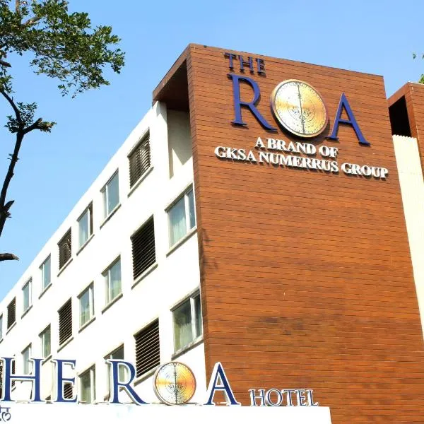 The Roa Hotel, khách sạn ở Ghansoli
