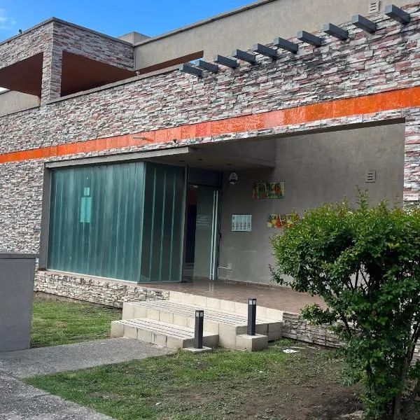 Departamento Familiar!! Excelente entorno!! (#35), hotel in Villa Carlos Paz