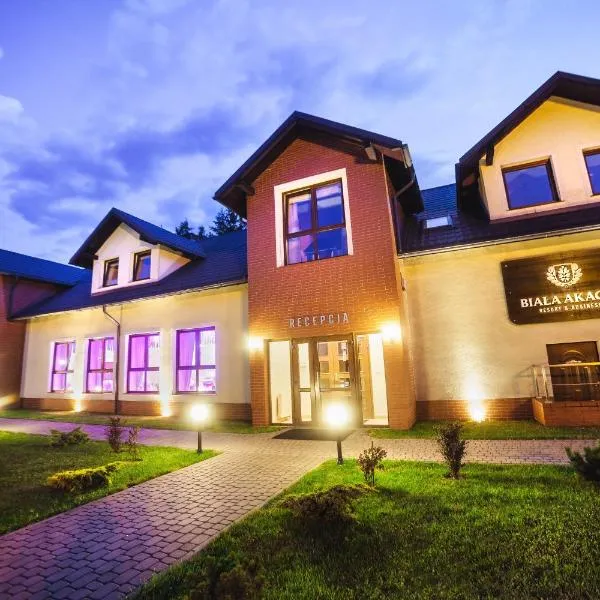 Biała Akacja Resort & Business, hotel v destinaci Prudnik