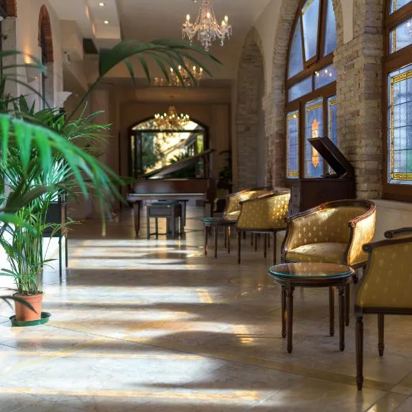 安蒂科莫納斯泰羅酒店，托斯科拉諾－馬德爾諾的飯店