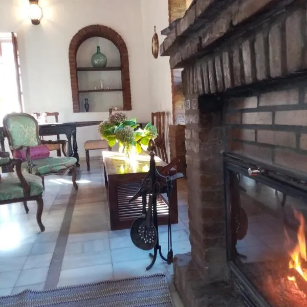 Casa Aracena "La Capilla de Aracenilla", hotel u gradu 'Aracena'