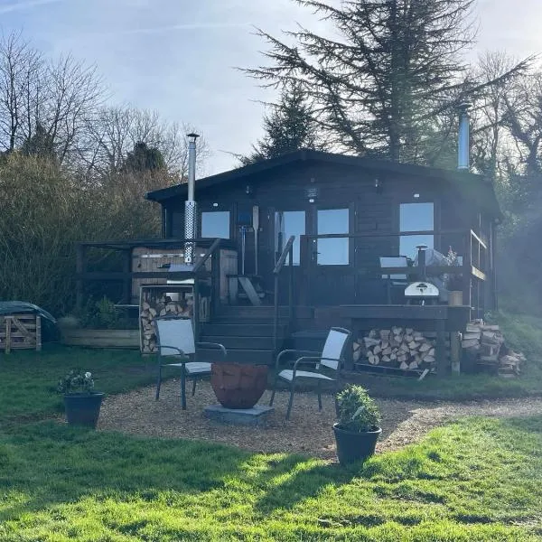 Cosy cabin in Annie’s meadow, hotel a New Alresford