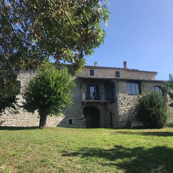 Le Mas Vivarés, hotel v destinaci Lablachère