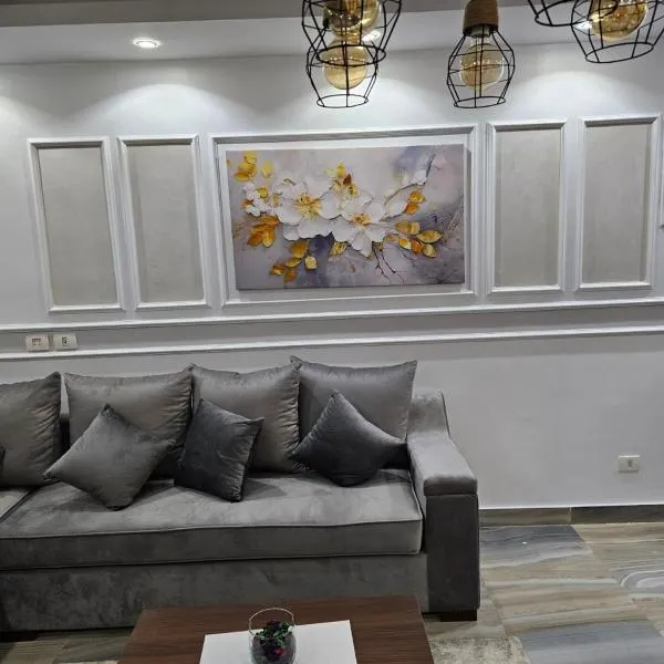 Modern Apartment in Madinaty, hotel in Madīnat ash Shurūq
