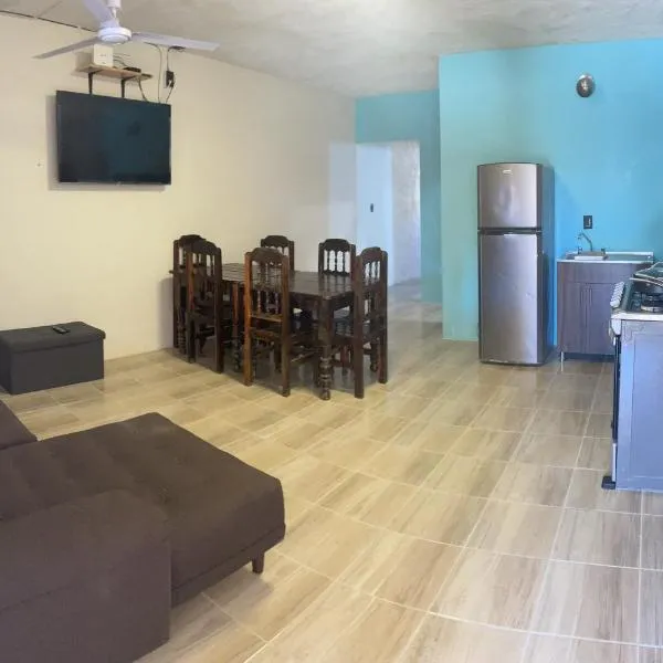 CASA RAQUEL, hotel in Rincon de Guayabitos