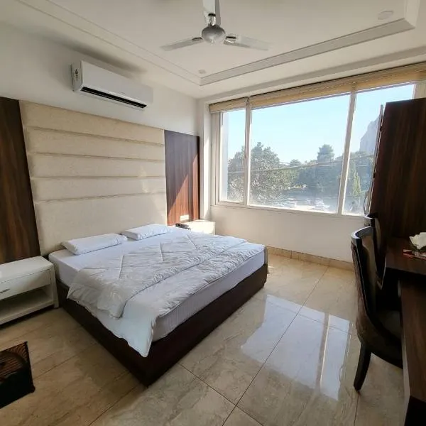 HOTEL AROMA, hotel in Kurukshetra
