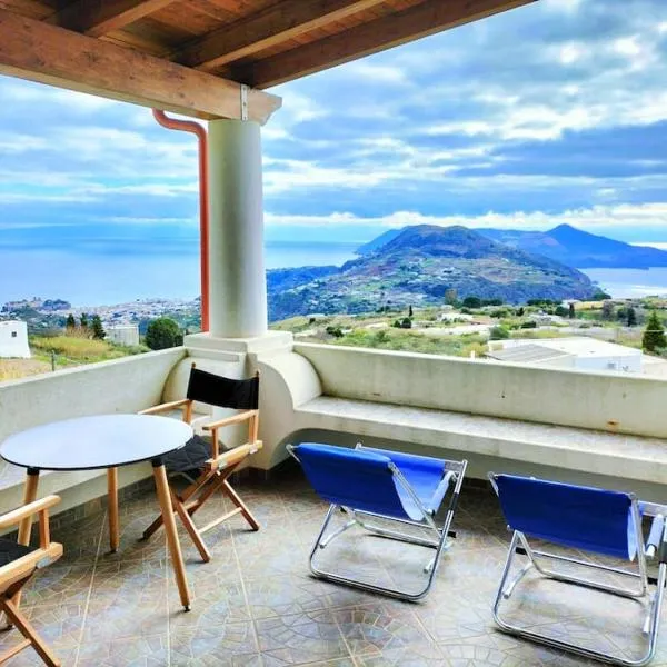 Scirocco Eolie with sea view!, hotel in Lipari