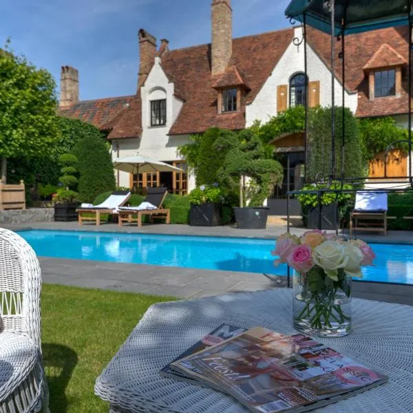 Exclusive Suites The Secret Garden, hotel v Bruggách