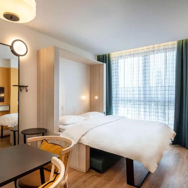 Aparthotel Adagio Access Porte de Camargue, hotel in Saint-Martin-de-Crau