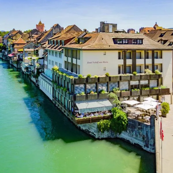 Hotel Schiff am Rhein、ラインフェルデンのホテル