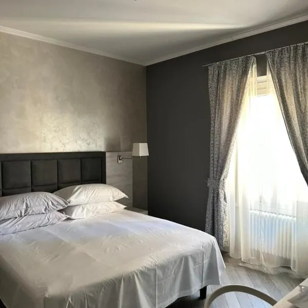 PRIMA FILA Premium Guest House, hotel v Sanremu