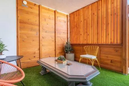 Mid Century 1BR Apt w Patio Near LAX Playa Vista Beach