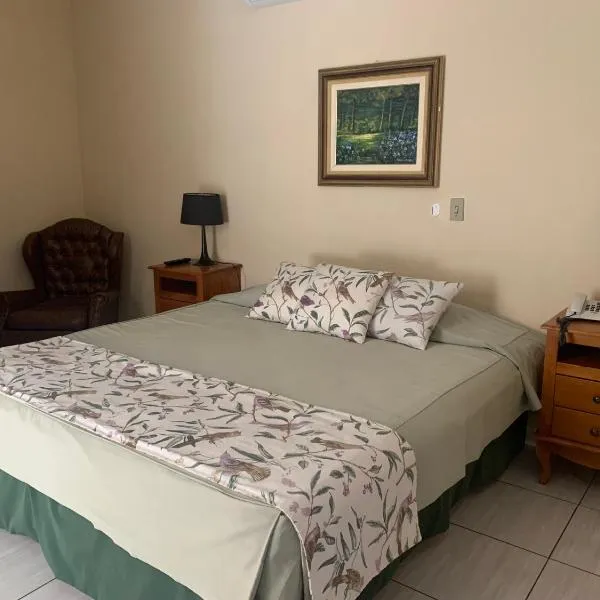 Hotel Formigas na Figueira, hotel v destinaci Tibagi