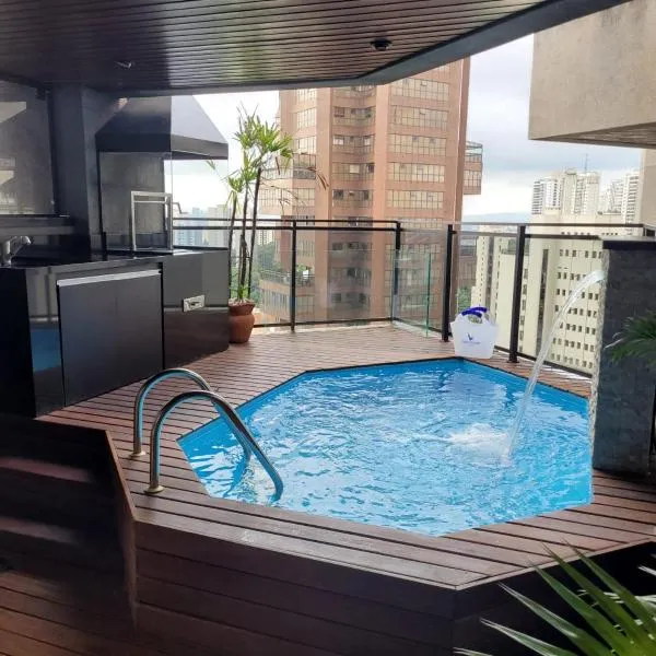 Morumbi, Apartamento Pub, SPA com hidromassagem, PISCINA Aquecida PRIVATIVA, LAREIRA, tudo que você precisa para descansar, trabalhar ou realizar aquela comemoração! Com total conforto e PRIVACIDADE! O Apt Nota 10 de SP!, hotel v Sao Paulu