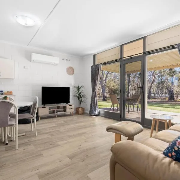 Riversands Rest Accommodation Paringa - Willow Cottage, hotel in Renmark