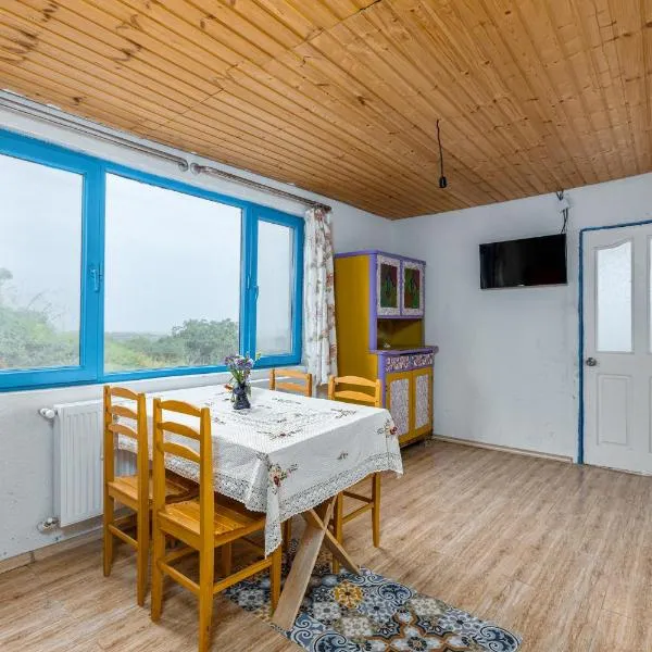 Melaanian Vintage - Guest House, Ecotourism Complex, hotel v destinaci Gurjaani