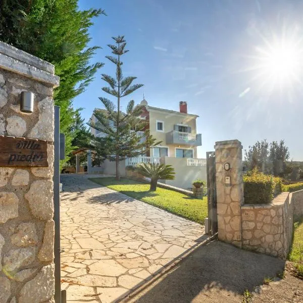 Villa Piedra Acharavi, hotel in Acharavi
