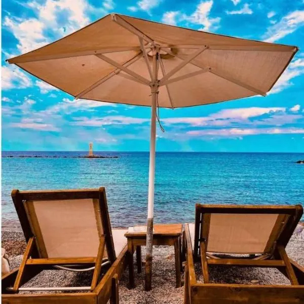 Galazio Seaside Luxury Rooms & Coffee Shop, hotel en Platamonas