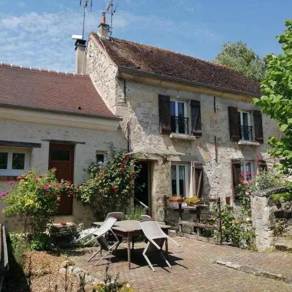 Gite du Colombier, hotel v destinaci Santeuil