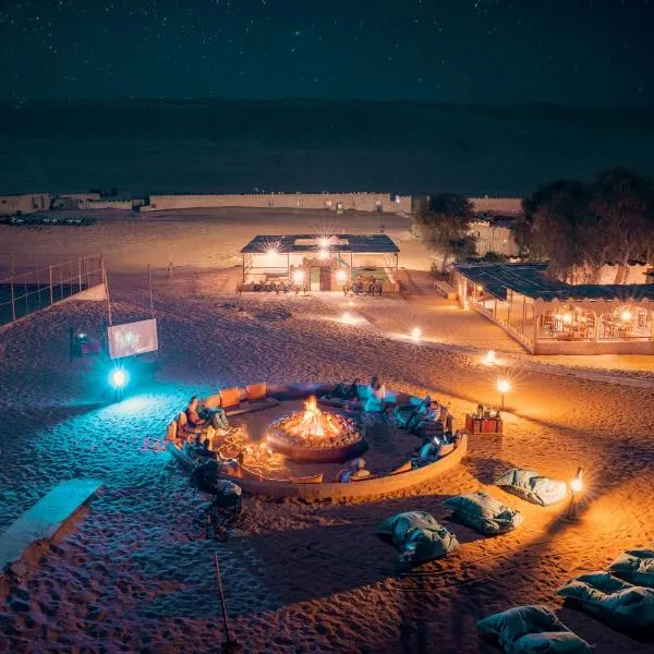 Thousand Nights Camp, hotel di Shāhiq