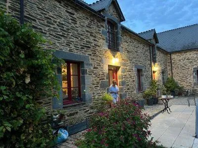 La petite seigneurie de Lourmel, hotel v destinaci Carentoir