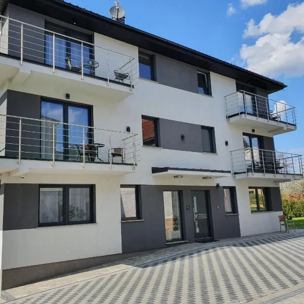 Apartamenty Wakacyjne Historie, hotel v destinaci Mezilesí