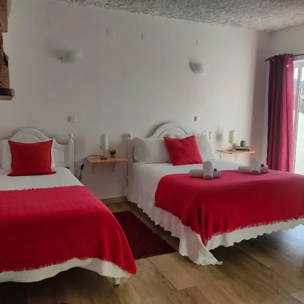 Vicentina Rooms by Casas do Alentejo, hotel di Almograve