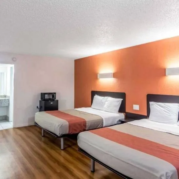 Whitten Inn, hotel di Clinton