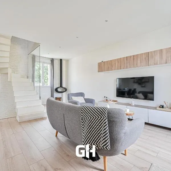 La Casa Blanca - 6 personnes proche Disney & Paris، فندق في Le Raincy