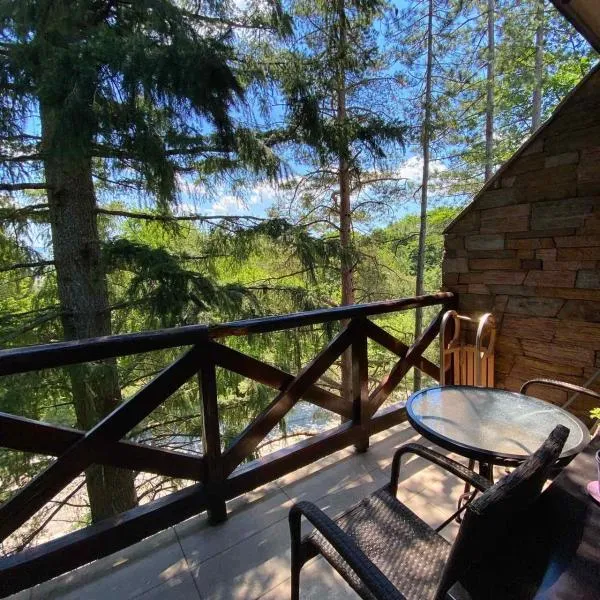 Apartman Bianca: Palisat şehrinde bir otel