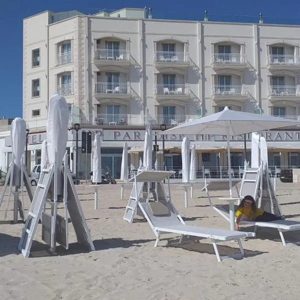 HOTEL PARADISE, hotel Porto Cesareóban